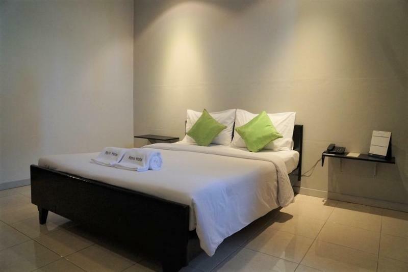Reno Hotel Бангкок Екстер'єр фото