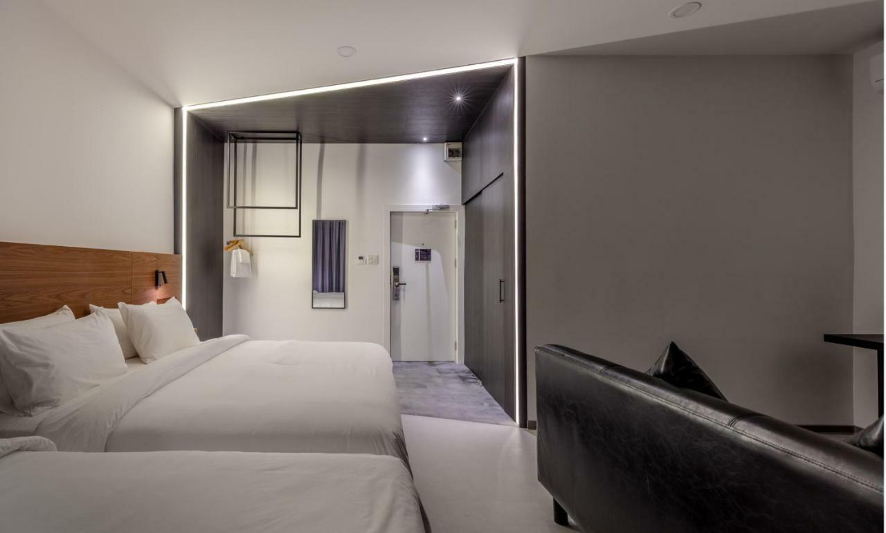 Reno Hotel Бангкок Екстер'єр фото